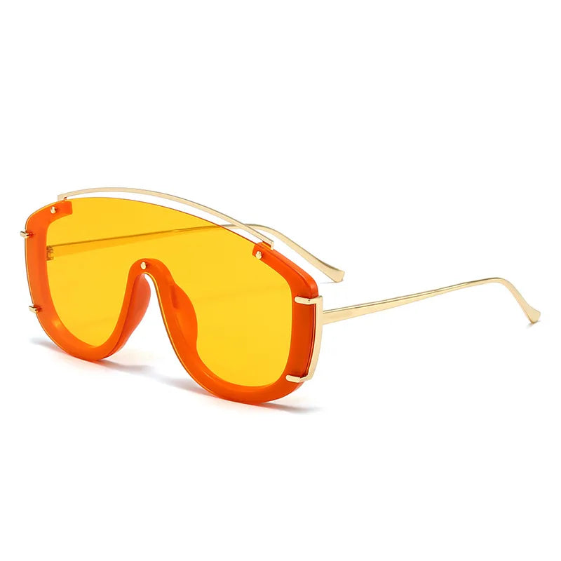 PRETTY SHADY Oversized Sunglasses