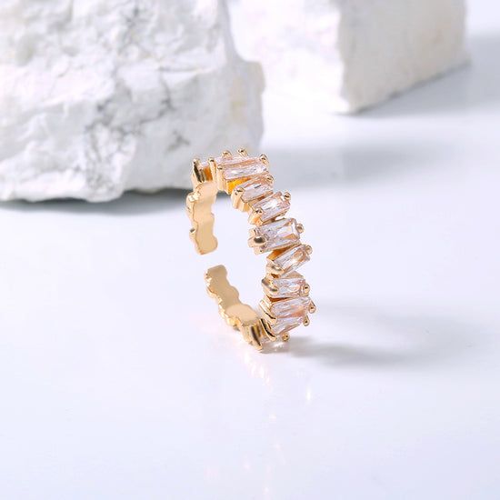 Load image into Gallery viewer, BLING Baguette Cubic Zirconia Ring
