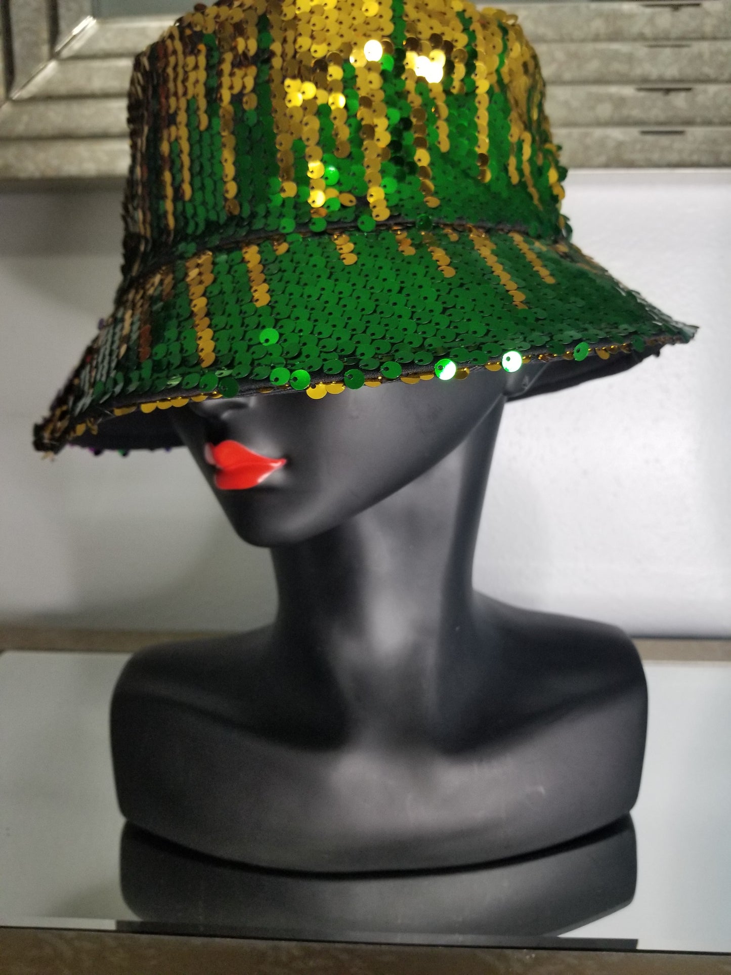 Load image into Gallery viewer, MARDI GRAS Sequin Hat
